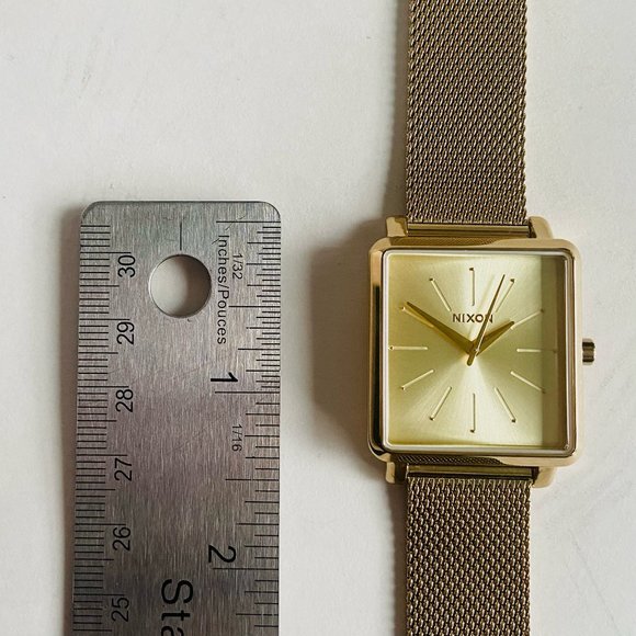 Nixon K- Squared Milanese 35mm All Gold - Picture 3 of 4